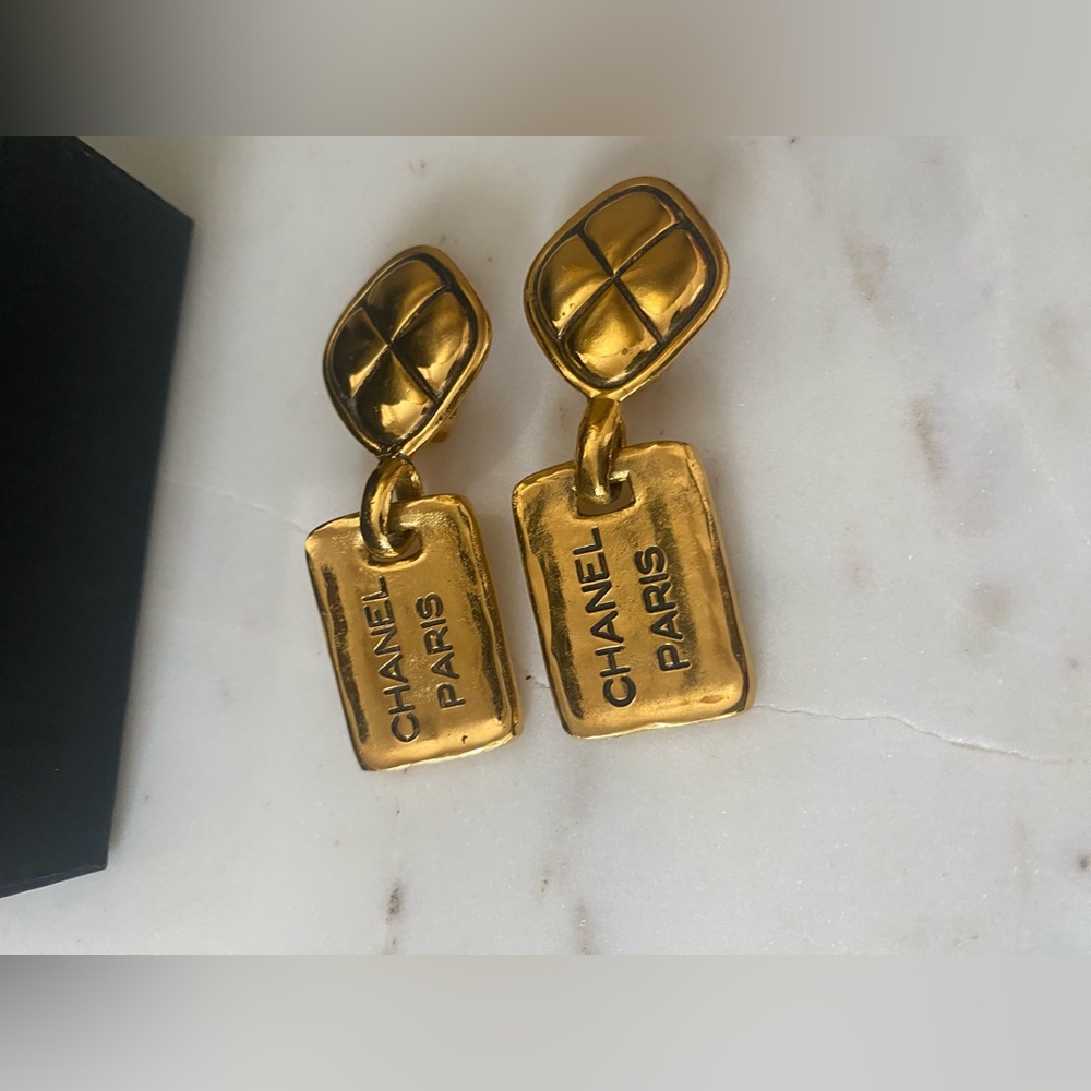 Chanel Gold Rectangular Cufflinks - image 6